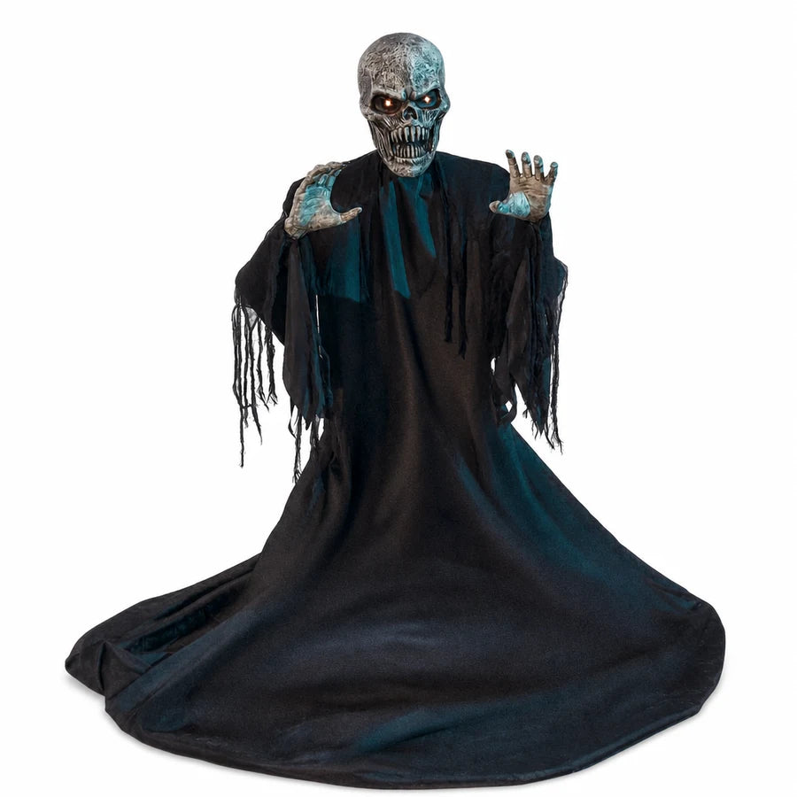 Owlcroft 8 ft Animatronic, studio packshot on white